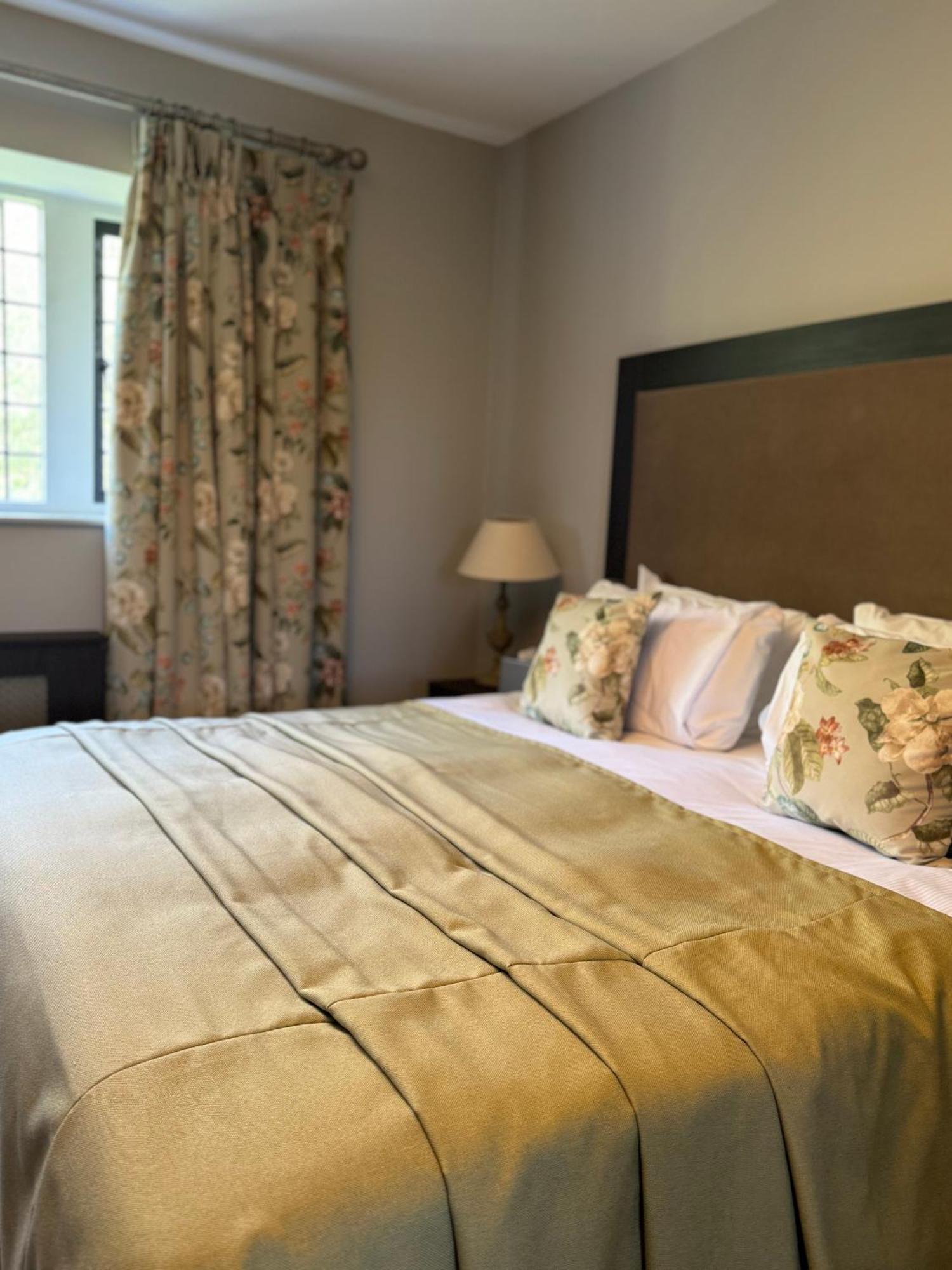 Abbey House Hotel Barrow-in-Furness Extérieur photo