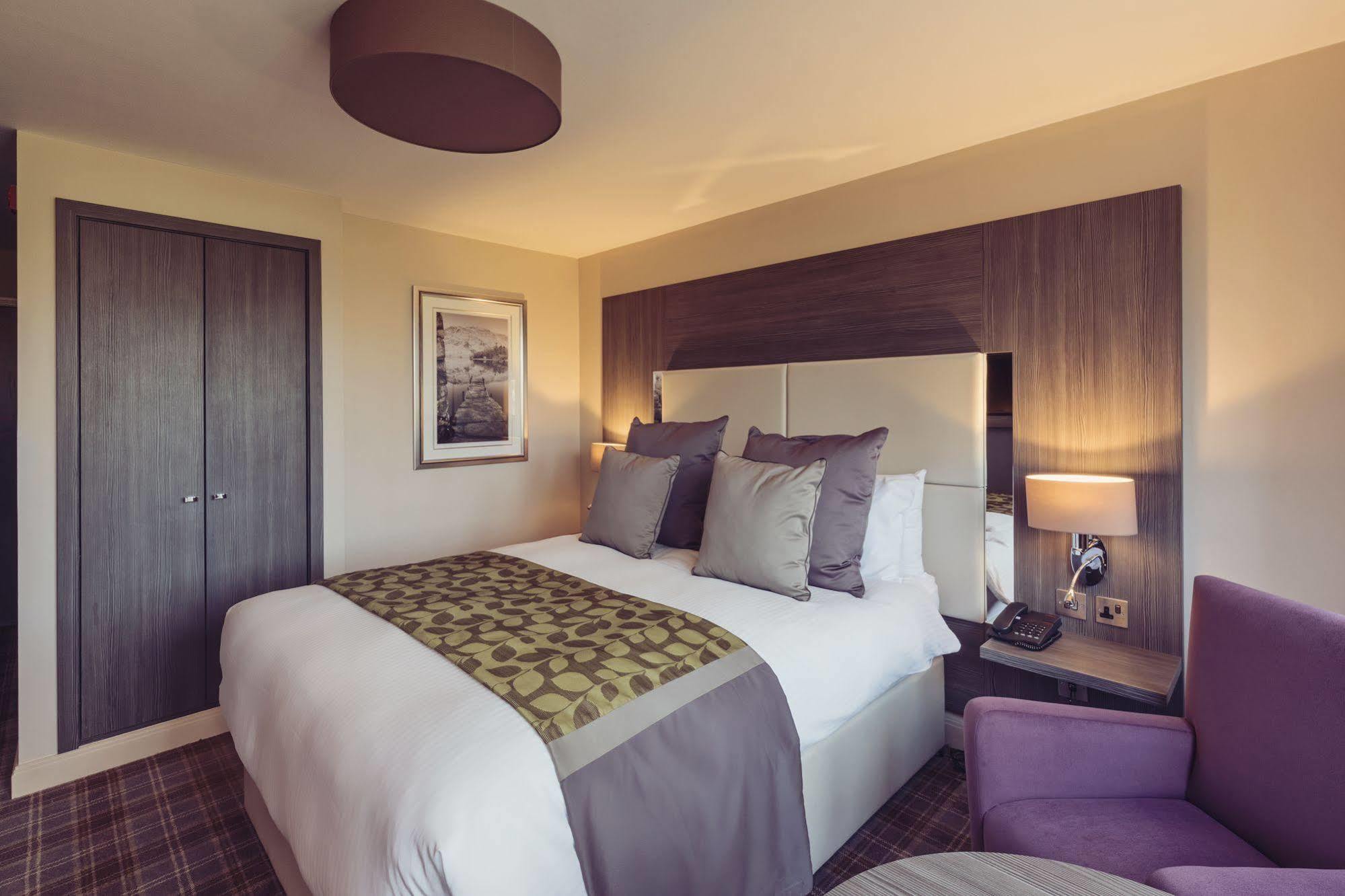 Abbey House Hotel Barrow-in-Furness Extérieur photo